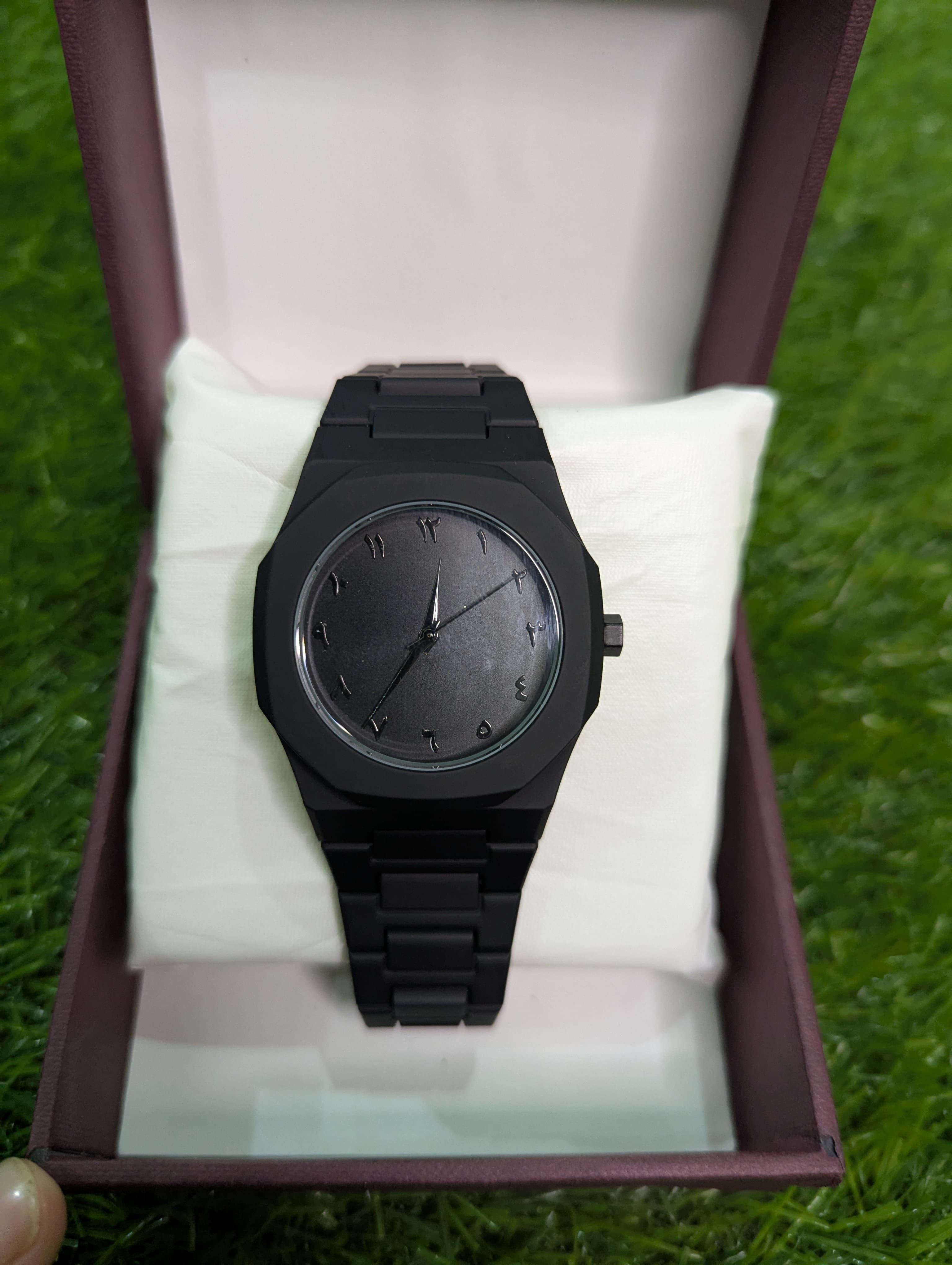 Orignal Arabic Aura Black Dial Watch A+ Quailty Fiber Quailty  Light Weight