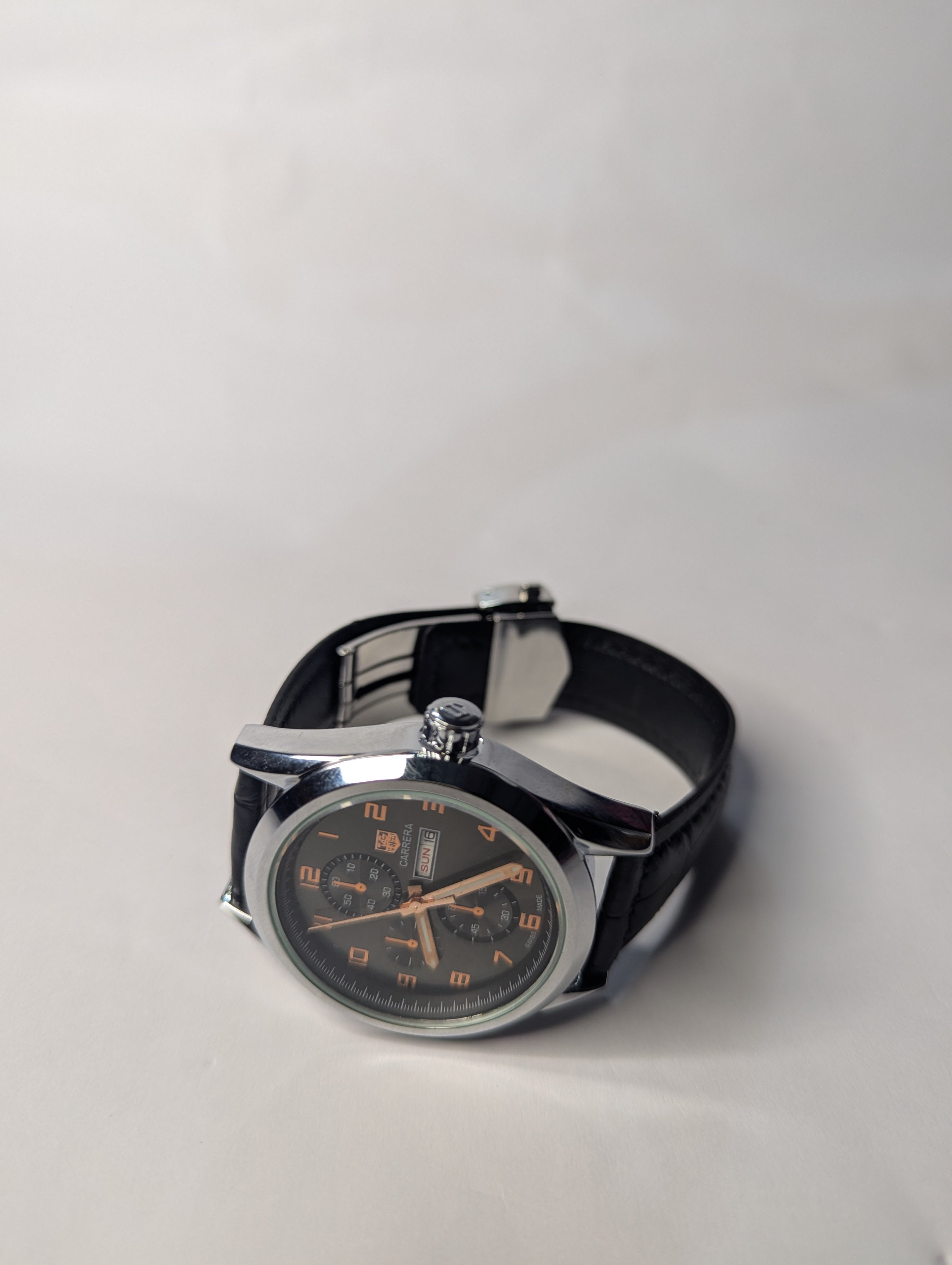 TAG Important High Quailty Wrist Watch With Leather Belt and Master Lock
