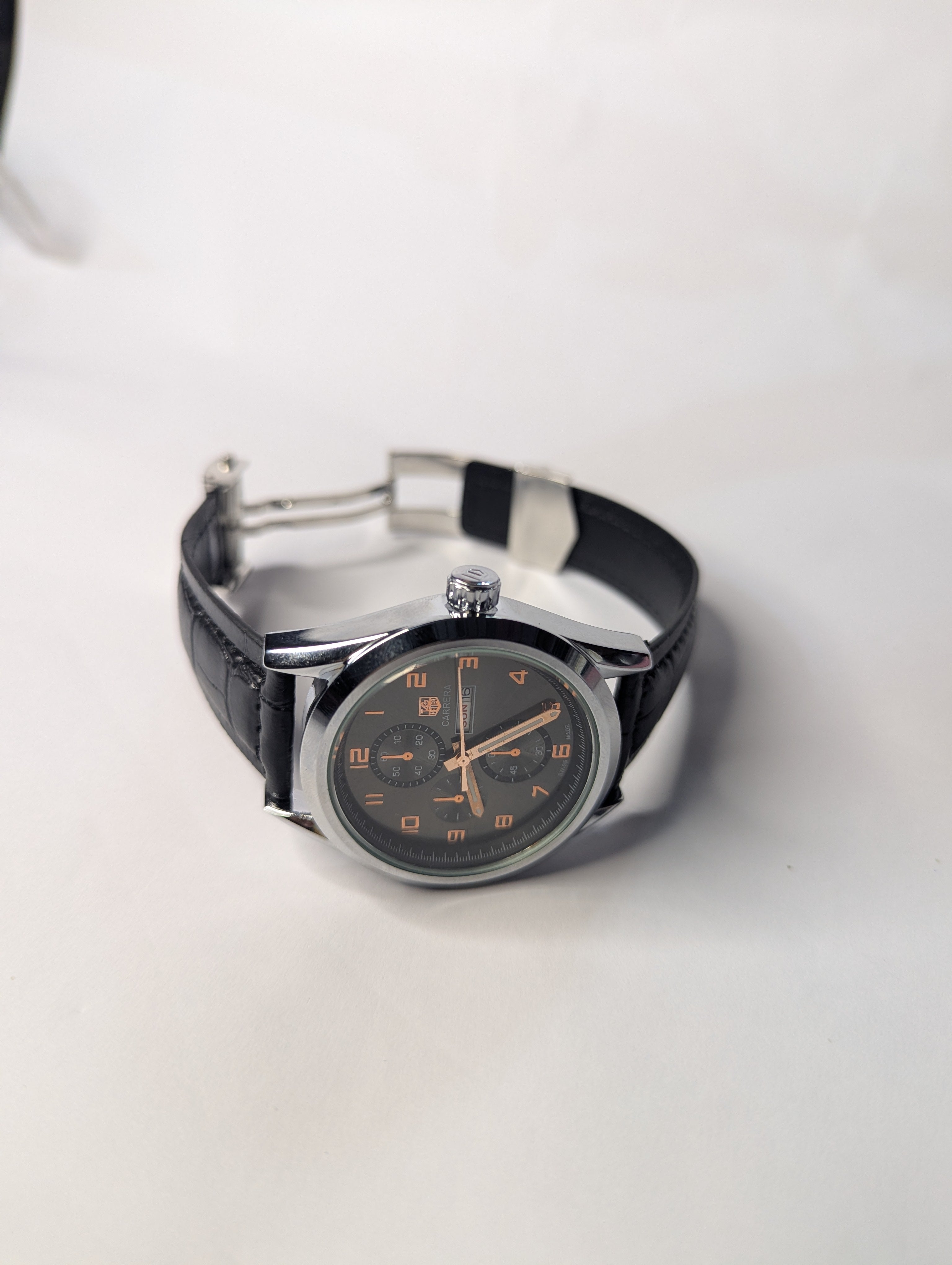 TAG Important High Quailty Wrist Watch With Leather Belt and Master Lock
