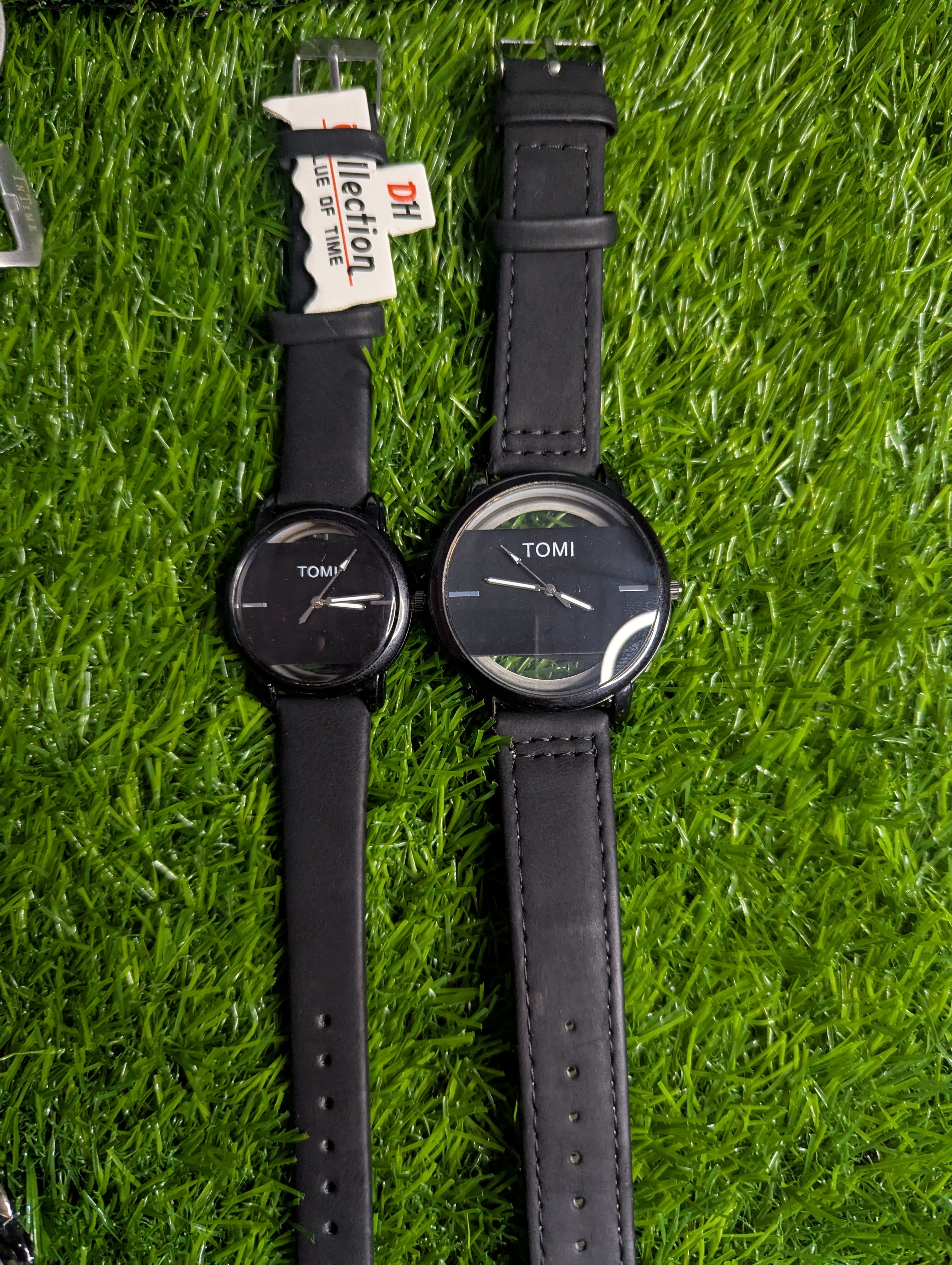 TOMI COUPLE WATCH GOOD LOOKING DILE GOOD QUALITY STRAP GLASS BACK AMAZING OFFER PRICE