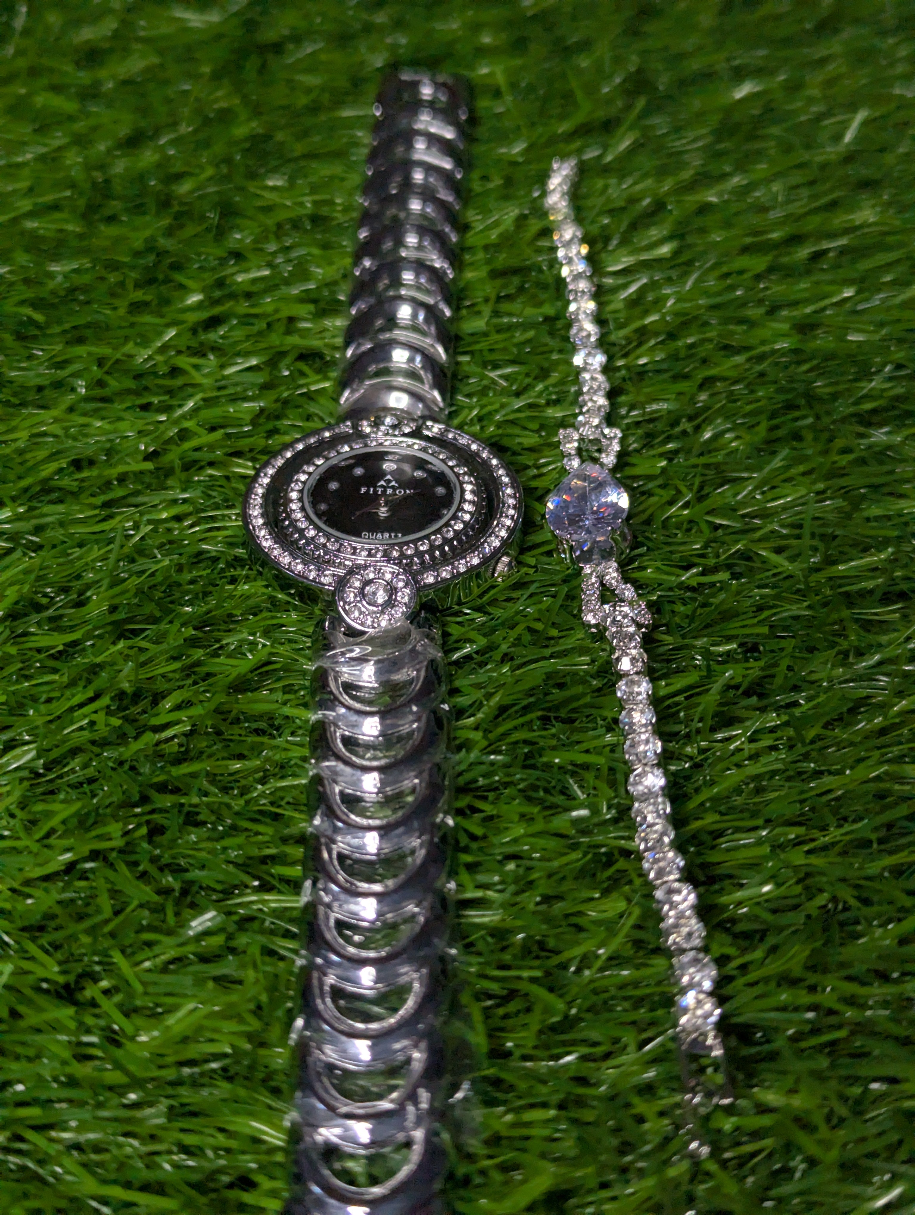 Premium Watch Diamond stap  and with Free premium Braslate For Women